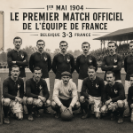 photo reconstituée par IA du premier match des Bleus à des buts d'illustration